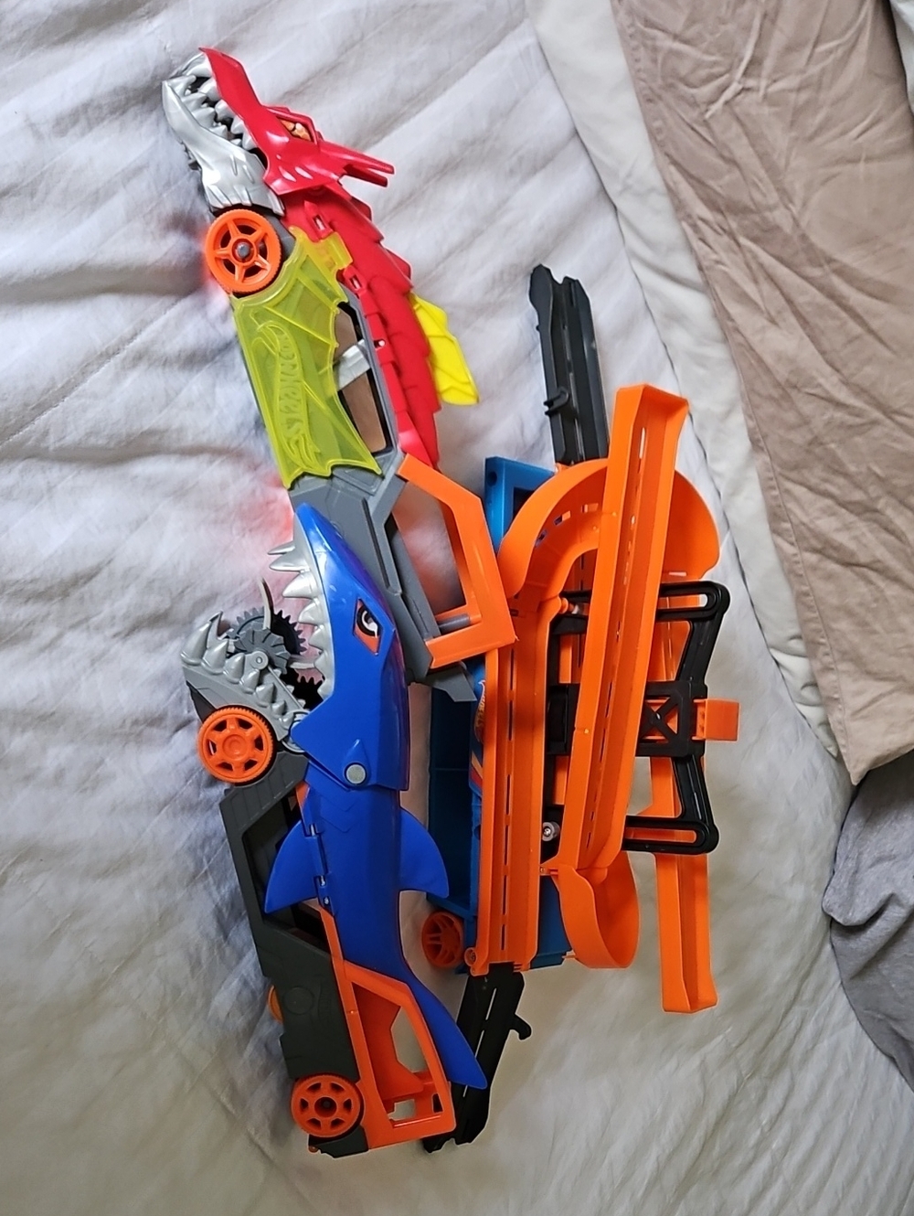 Shark Race Stunt Vehicle Set – Blue & Orange Kids Toy